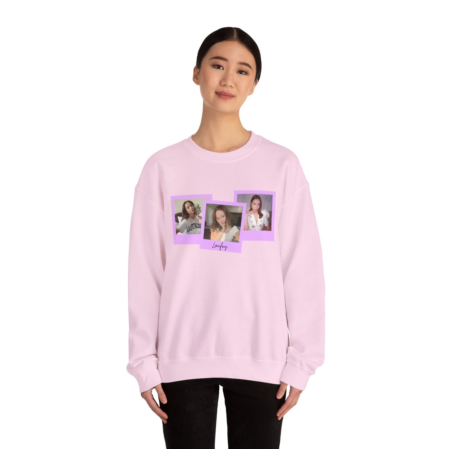 Polaroid Laufey Cute - Unisex Heavy Blend™ Crewneck Sweatshirt