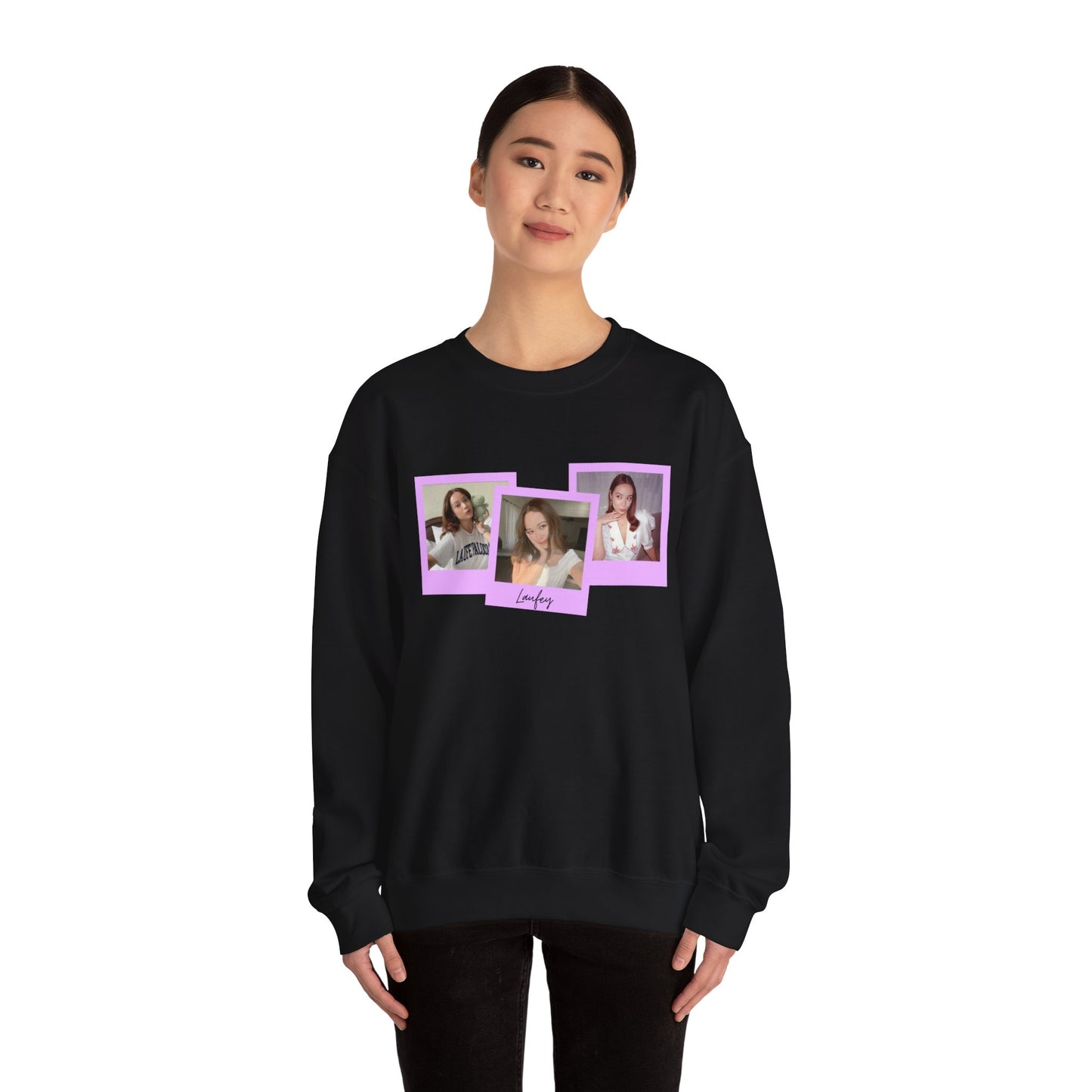 Polaroid Laufey Cute - Unisex Heavy Blend™ Crewneck Sweatshirt